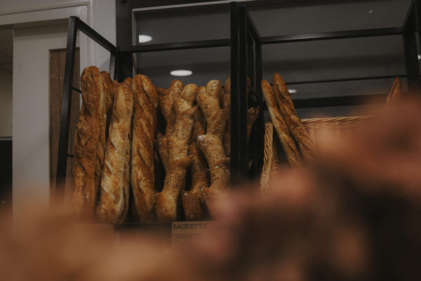 La baguette graine de l'Atelier Huré est fabriquée avec de la farine de qualité.
