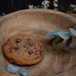 Délectez-vous de l'extase chocolatée avec nos cookies au double chocolat, une symphonie irrésistible de chocolat noir riche et de pépites de chocolat fondantes.